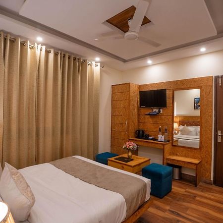 Perfectstayz Vista 5 Min Walk To Mall Road 무소리에 외부 사진