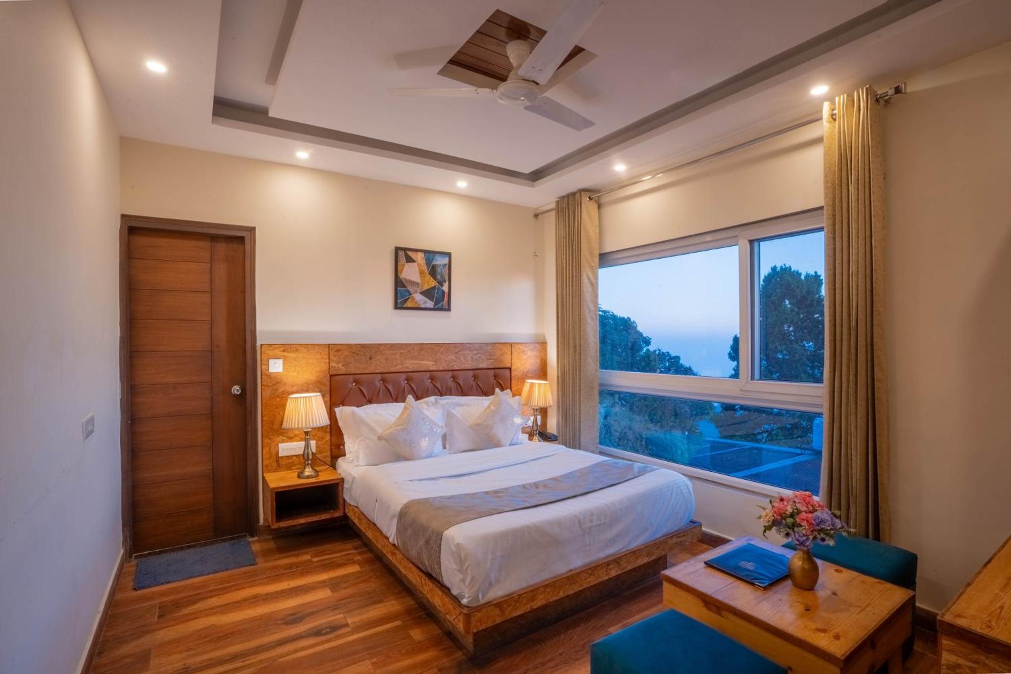 Perfectstayz Vista 5 Min Walk To Mall Road 무소리에 외부 사진