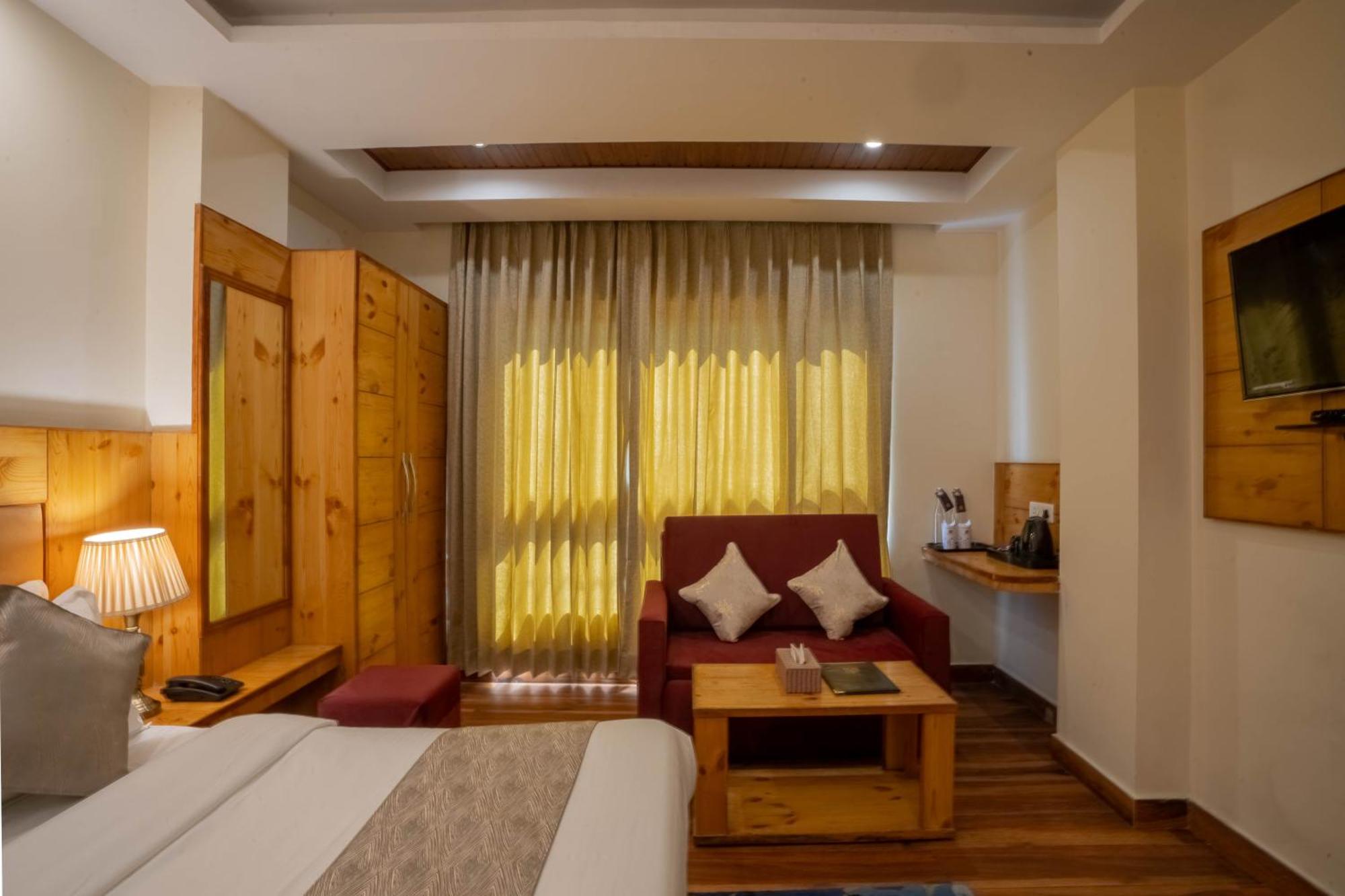 Perfectstayz Vista 5 Min Walk To Mall Road 무소리에 외부 사진