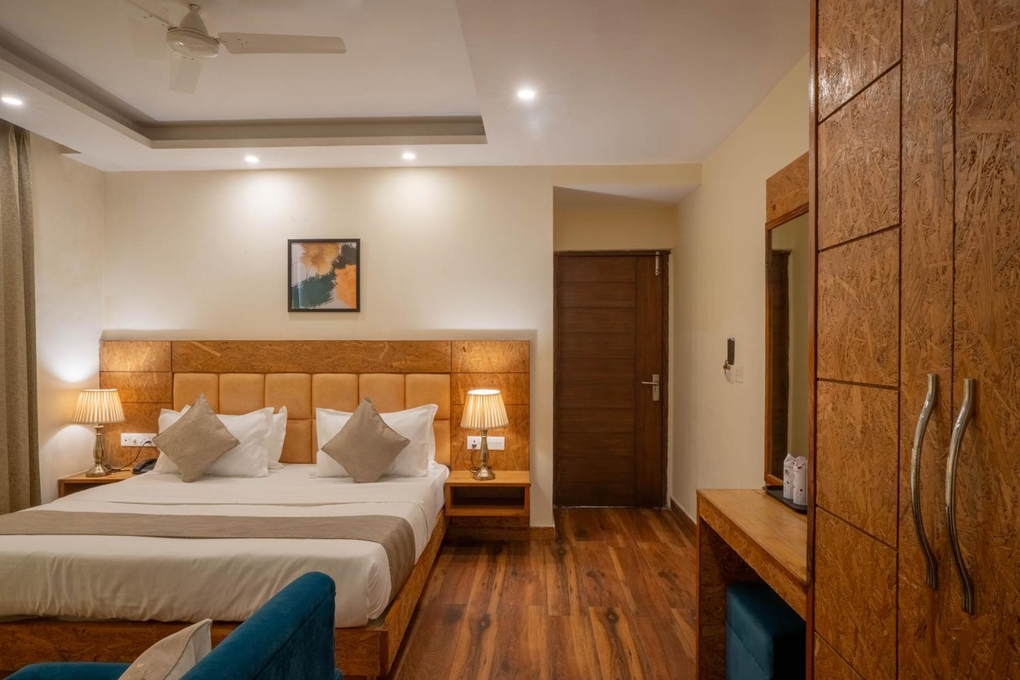 Perfectstayz Vista 5 Min Walk To Mall Road 무소리에 외부 사진