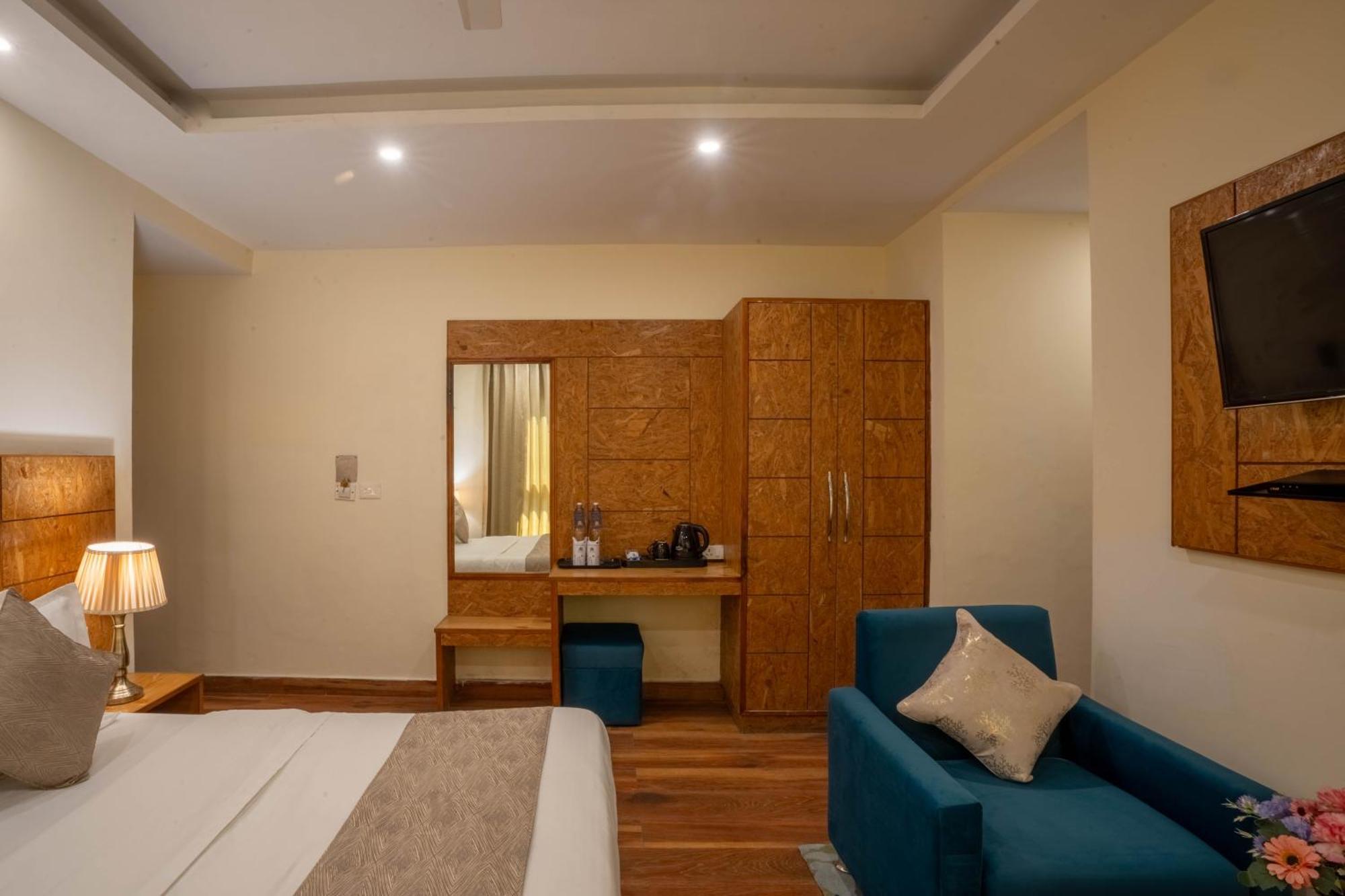 Perfectstayz Vista 5 Min Walk To Mall Road 무소리에 외부 사진