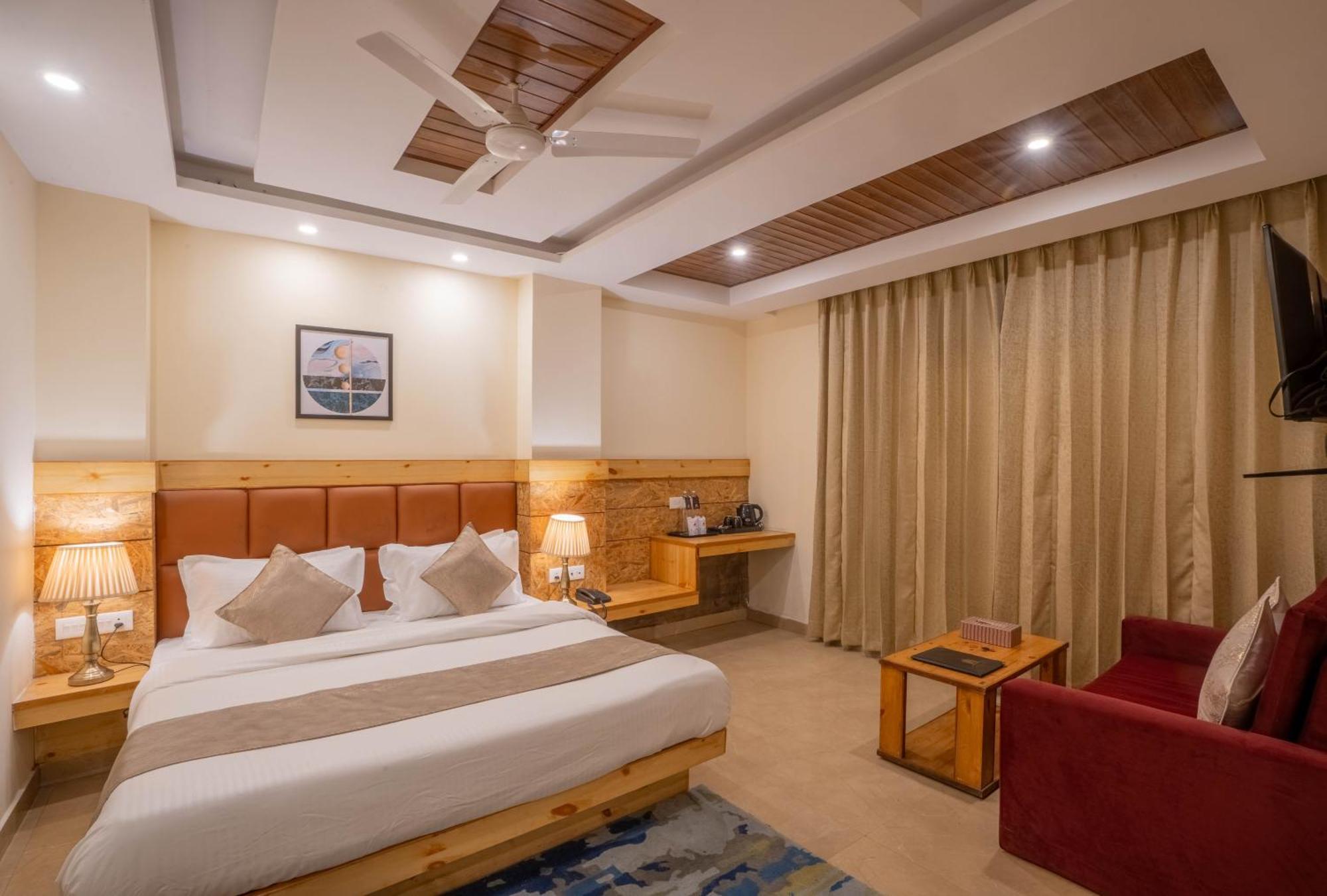 Perfectstayz Vista 5 Min Walk To Mall Road 무소리에 외부 사진