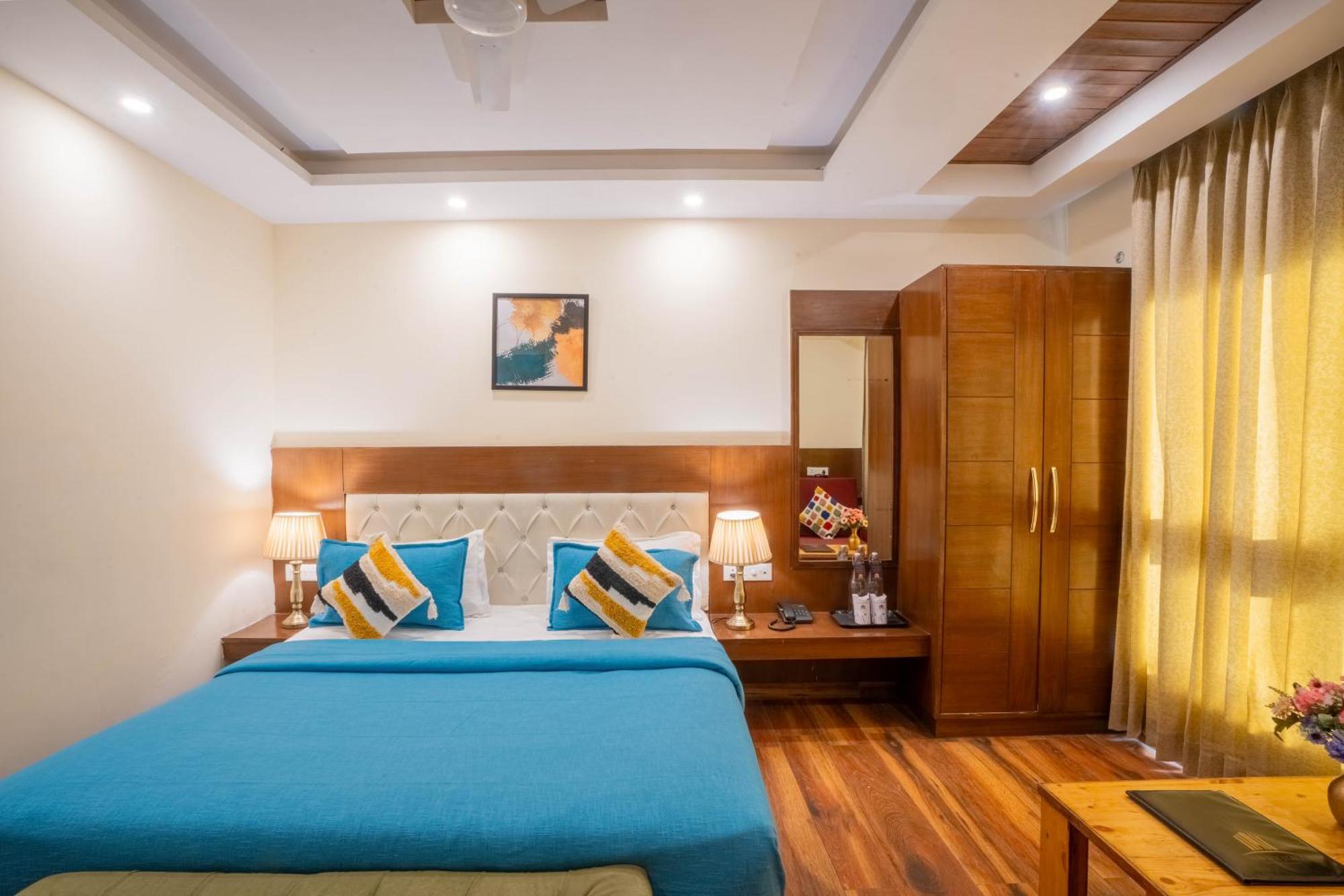 Perfectstayz Vista 5 Min Walk To Mall Road 무소리에 외부 사진