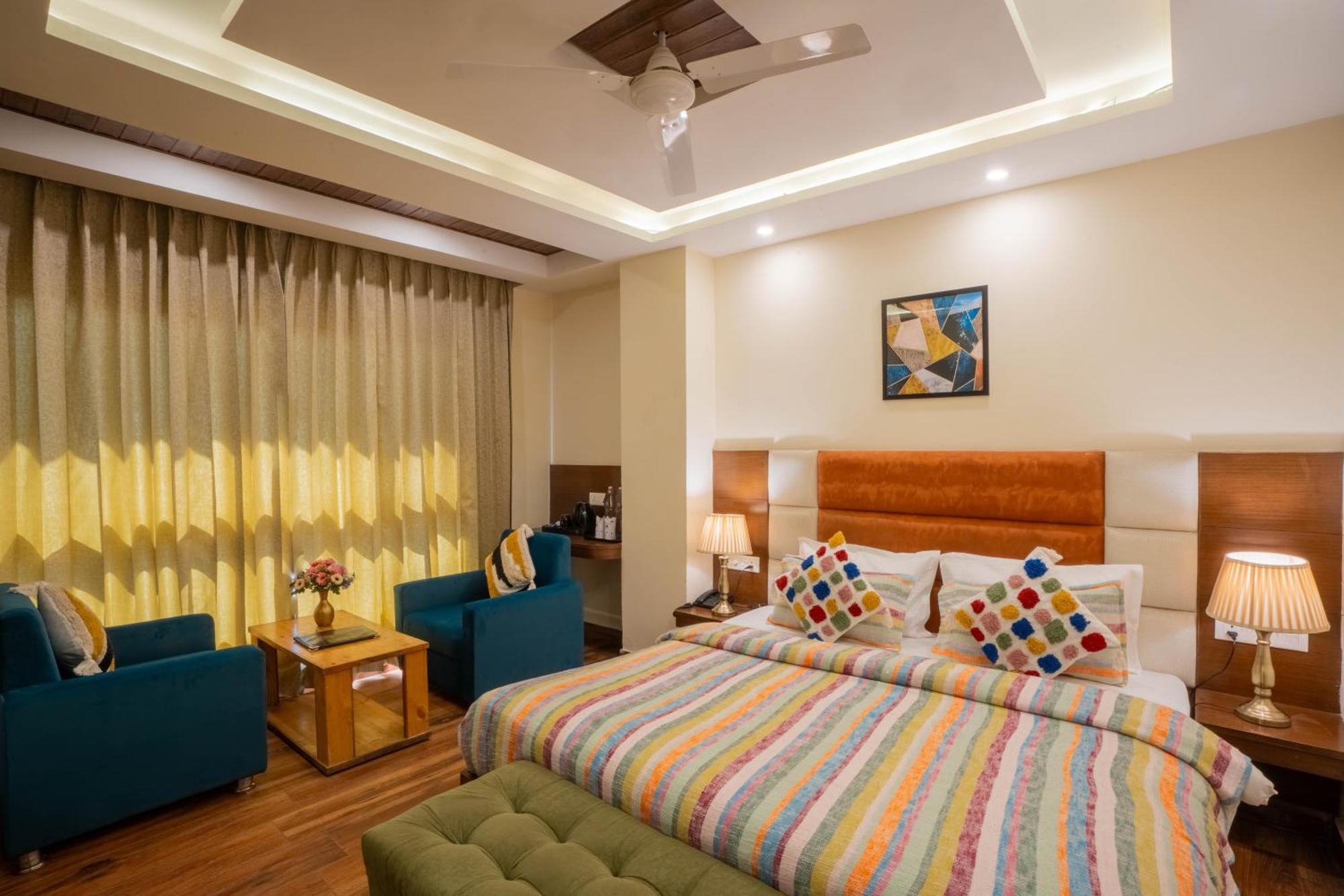 Perfectstayz Vista 5 Min Walk To Mall Road 무소리에 외부 사진