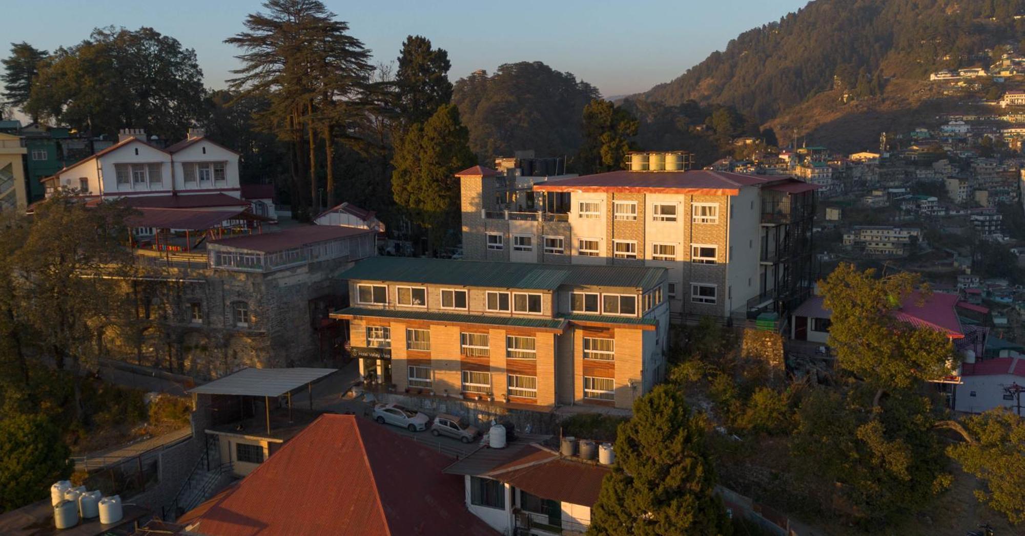 Perfectstayz Vista 5 Min Walk To Mall Road 무소리에 외부 사진
